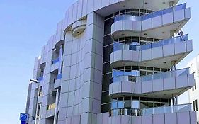 Wave International Hotel